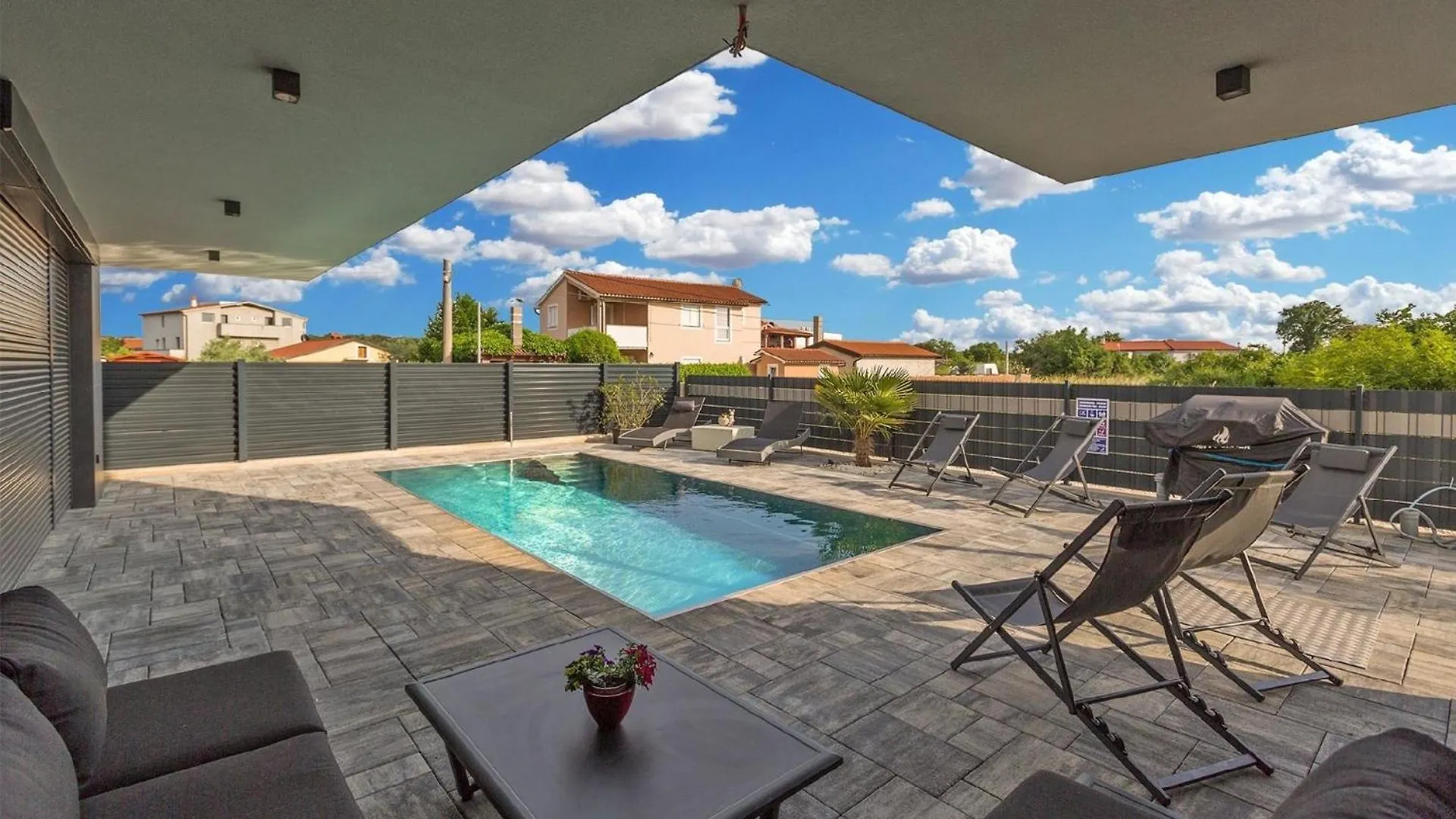 Ferienhaus Mit Privatpool Fuer 6 Personen Ca 120 Qm In Pula-Fondole, Istrien Istrische Riviera Valbandon Croatia